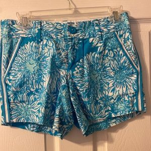 Lilly Pulitzer Lion in the Sun Shorts